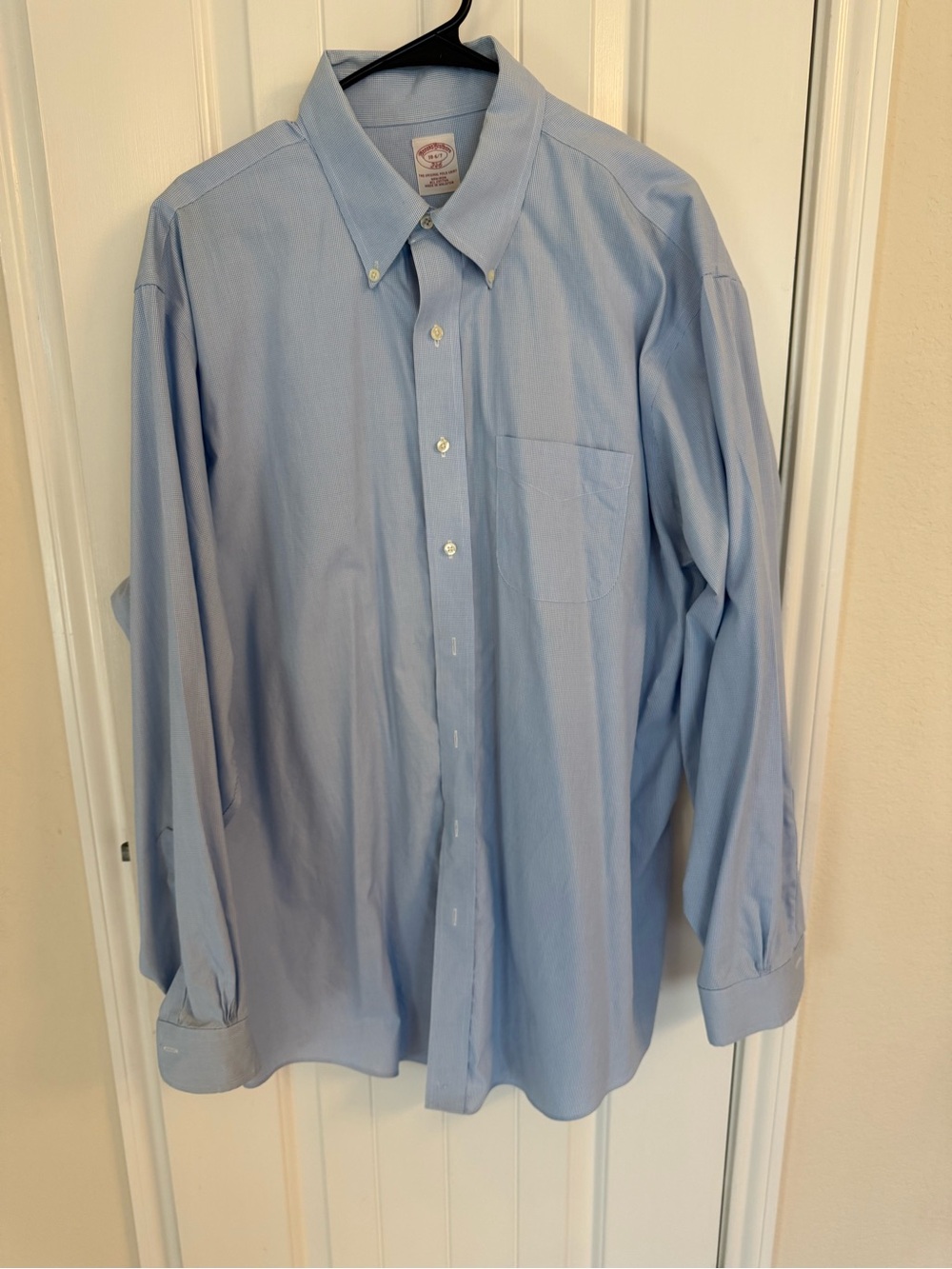 Brooks Brothers Men's Pale Blue Button-Down Dress Shirt